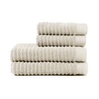 off white (± PMS 11-4801 TCX)